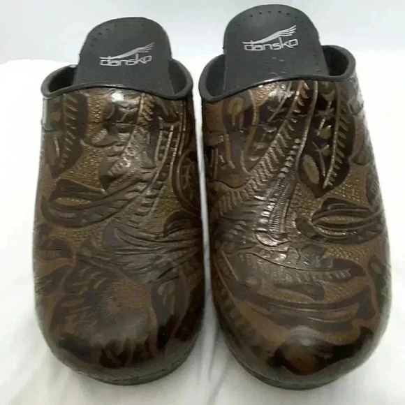 Dansko leather slip on Clogs - Picture 1 of 5